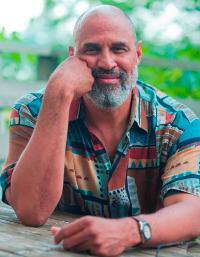 American author and professor Tim Seibles will receive the 13th triennial Saginaw Valley State University Board of Fellows Theodore Roethke Memorial Poetry Prize. 