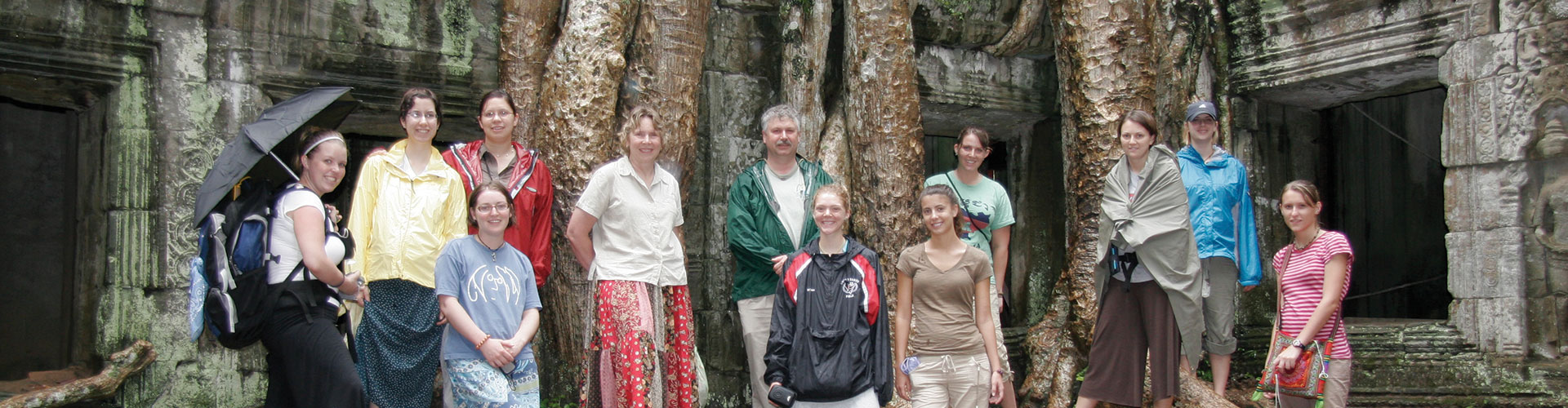 Study abroad students in Cambodia