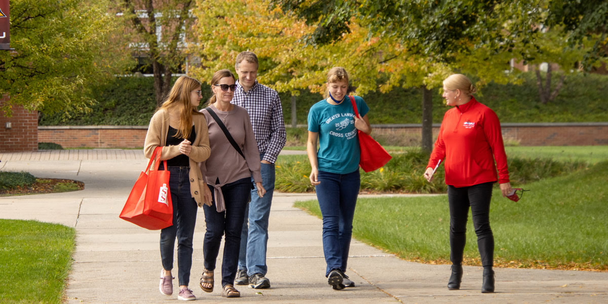 Family taking campus tour